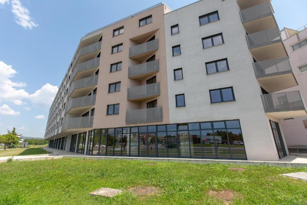 Burin Koper Exterior foto